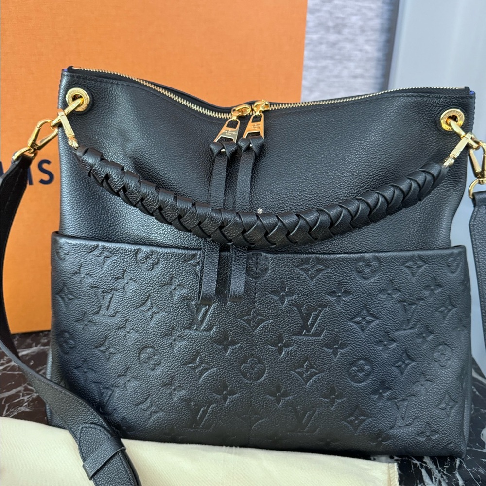 Maida Hobo Monogram Empreinte Noir Leather LIKE NEW 🖤 - Picture 5 of 16
